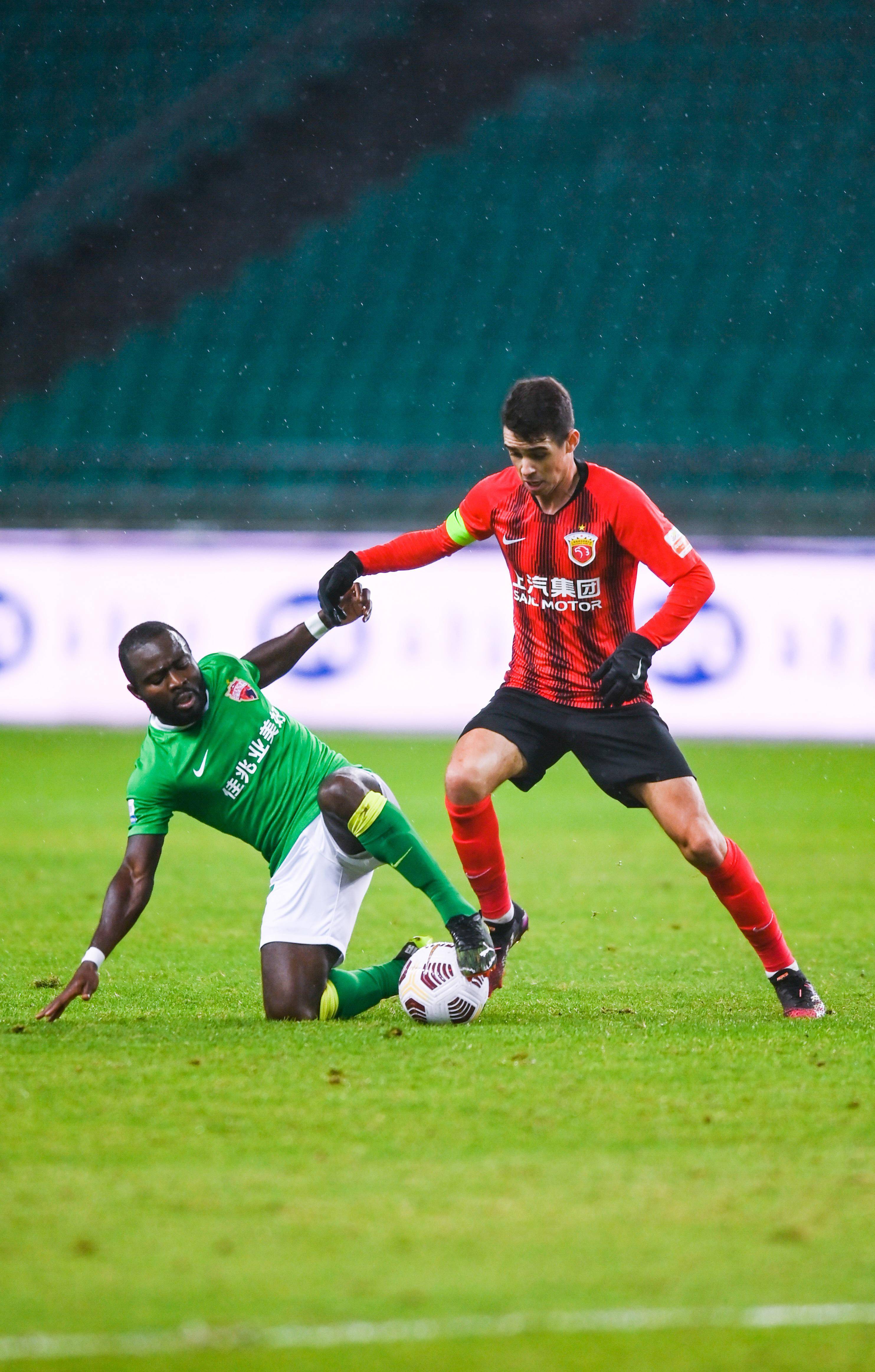 居莱尔若能 居莱尔若能